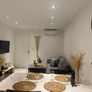 Apartment Luxury Lavender, Larnaca